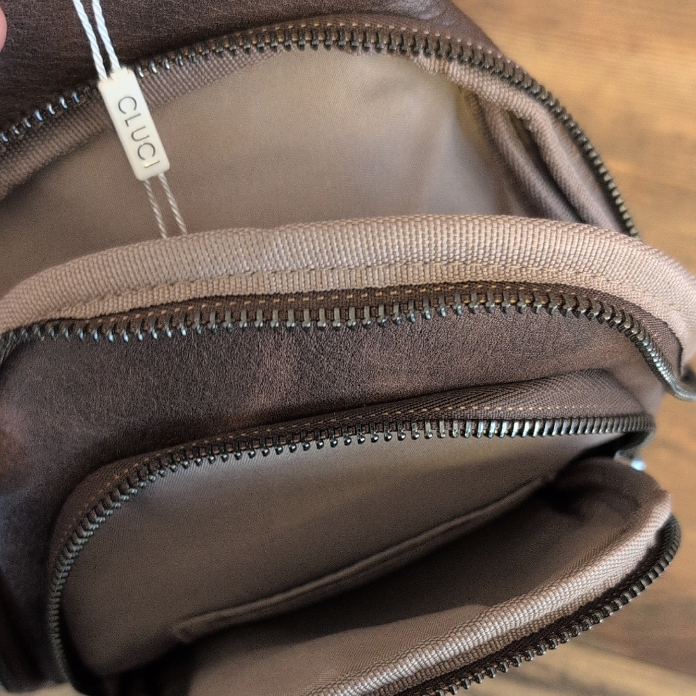 Cluci Sling Vegan Leather Fanny Pack Crossbody Chest Bag   NWT              C296 - Picture 10 of 13